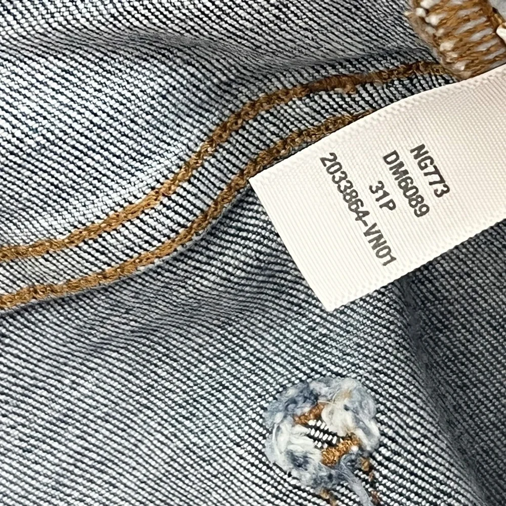 Madewell The Petite Mid-Rise Perfect Vintage Jeans in Knowland Wash - Picture 8 of 8
